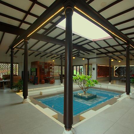 Saffronstays Sarvam - 3Bdr Wada-Inspired Pool Villa In Igatpuri Exterior photo