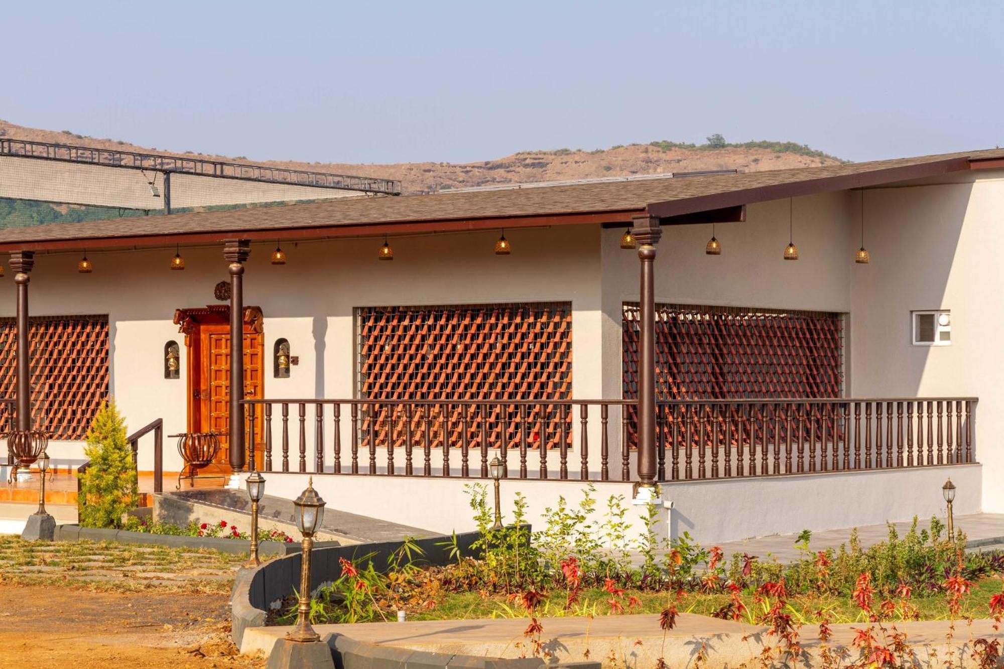 Saffronstays Sarvam - 3Bdr Wada-Inspired Pool Villa In Igatpuri Exterior photo